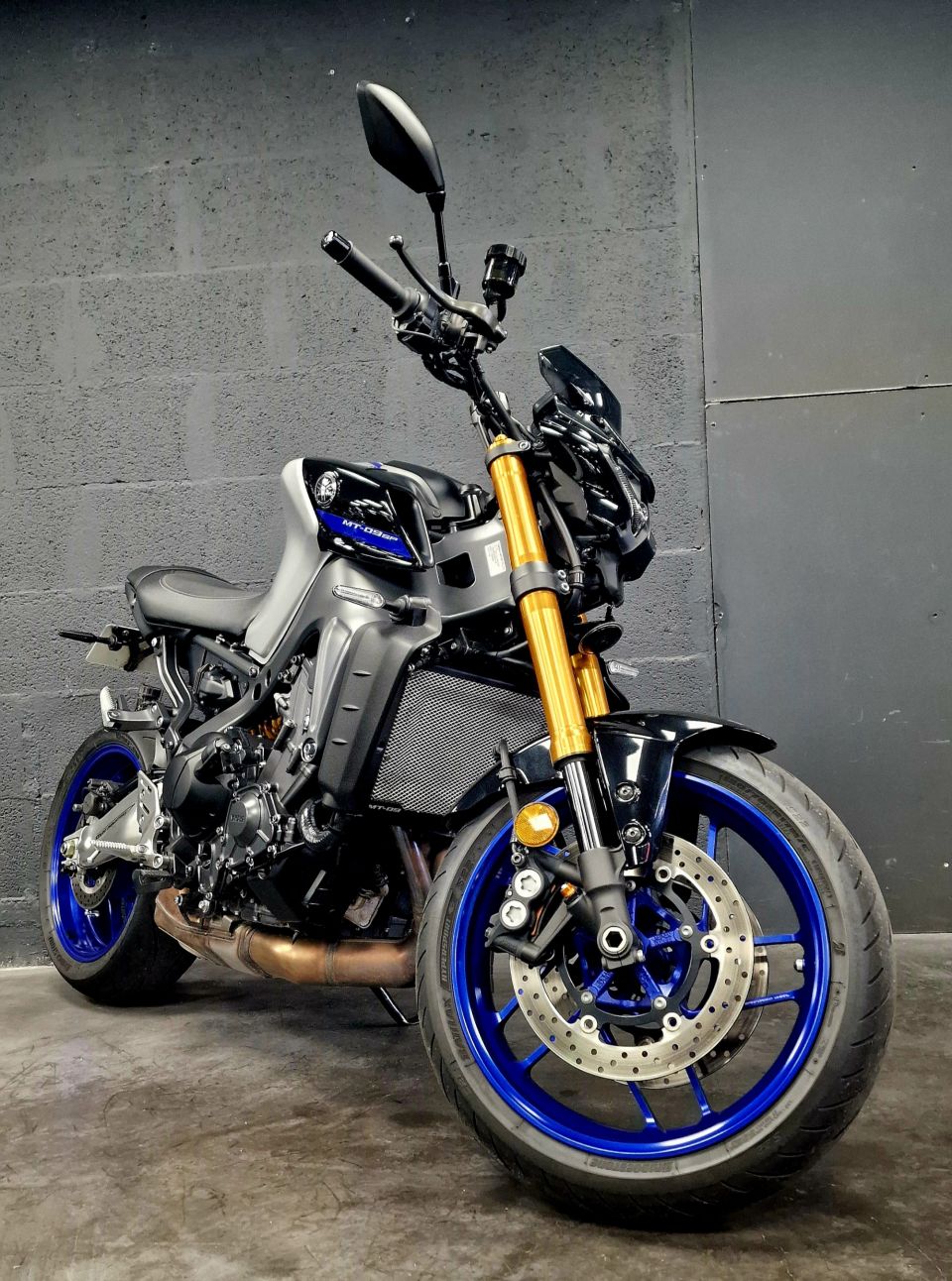 YAMAHA MT-09 SP 4