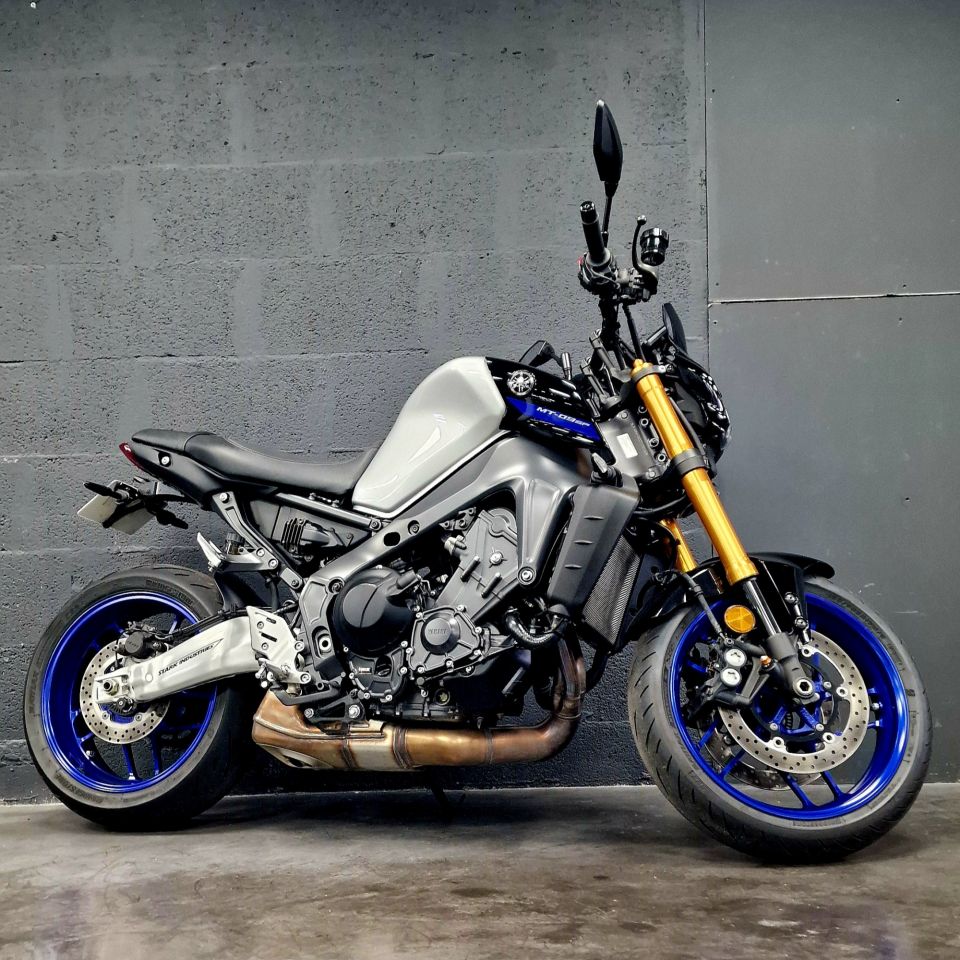 YAMAHA MT-09 SP 4
