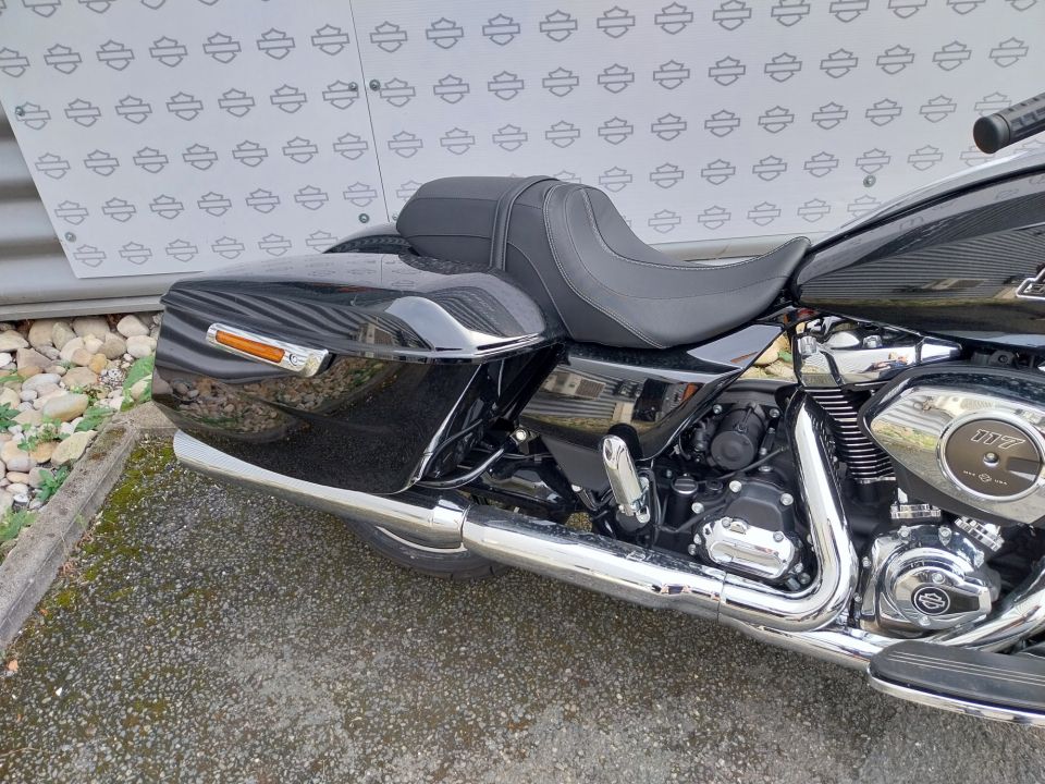 HARLEY-DAVIDSON TOURING STREET GLIDE 1923 4