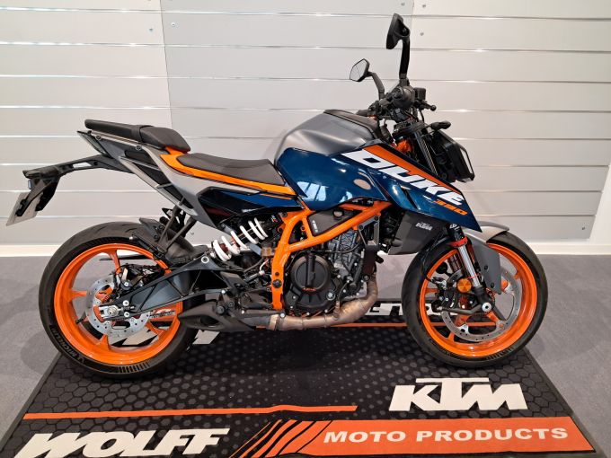 KTM 390 DUKE 4