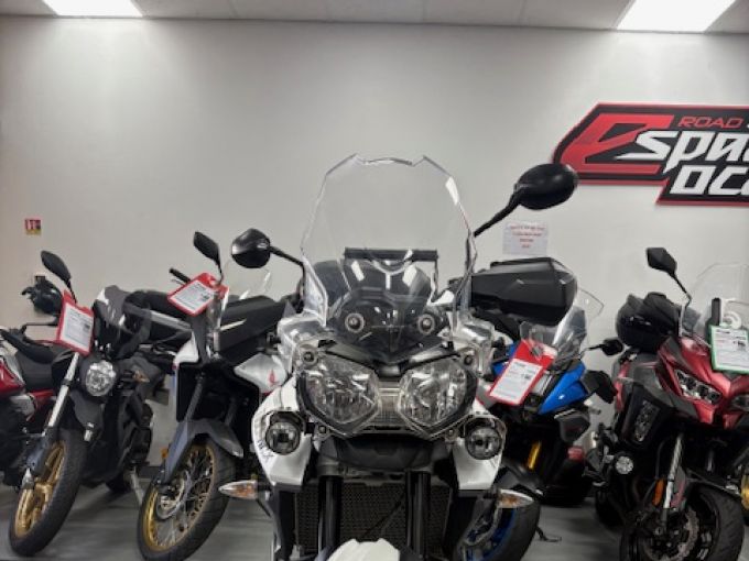 TRIUMPH TIGER 800 XRX 4