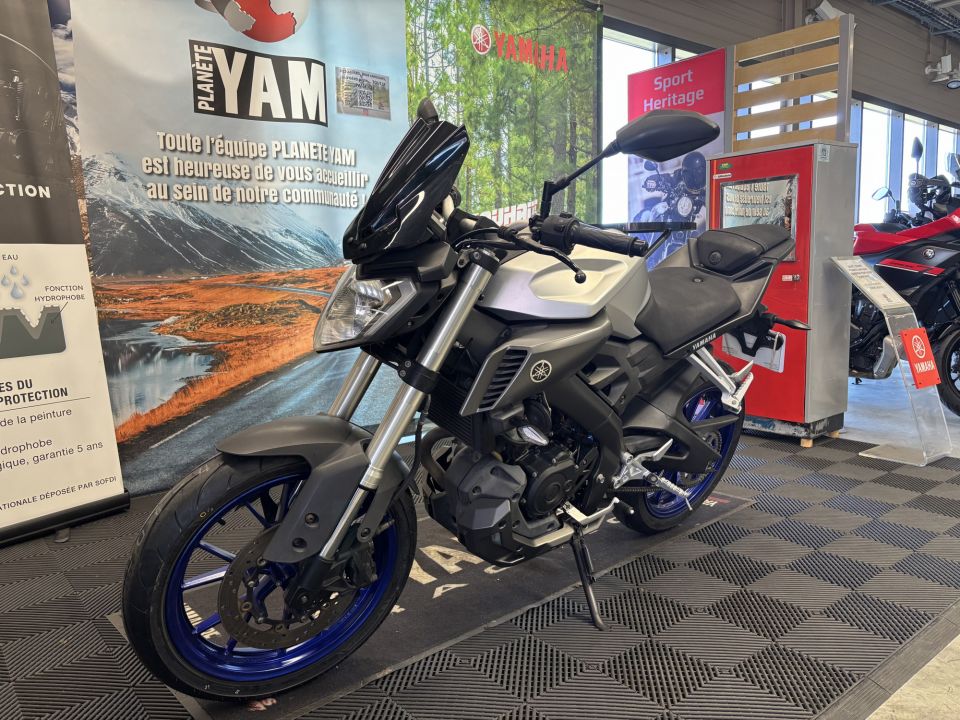 YAMAHA MT-125 4