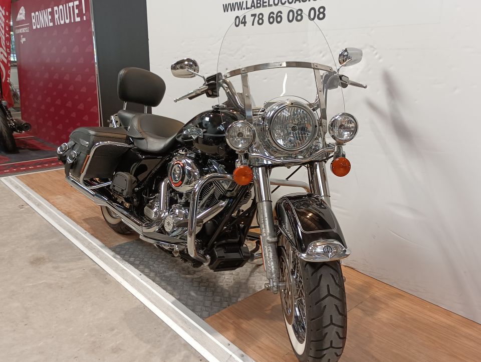 HARLEY-DAVIDSON Road king 4