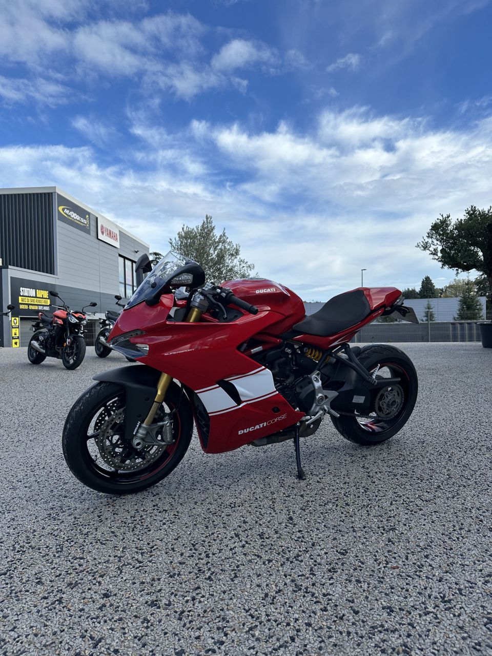 DUCATI SUPERSPORT 939 4