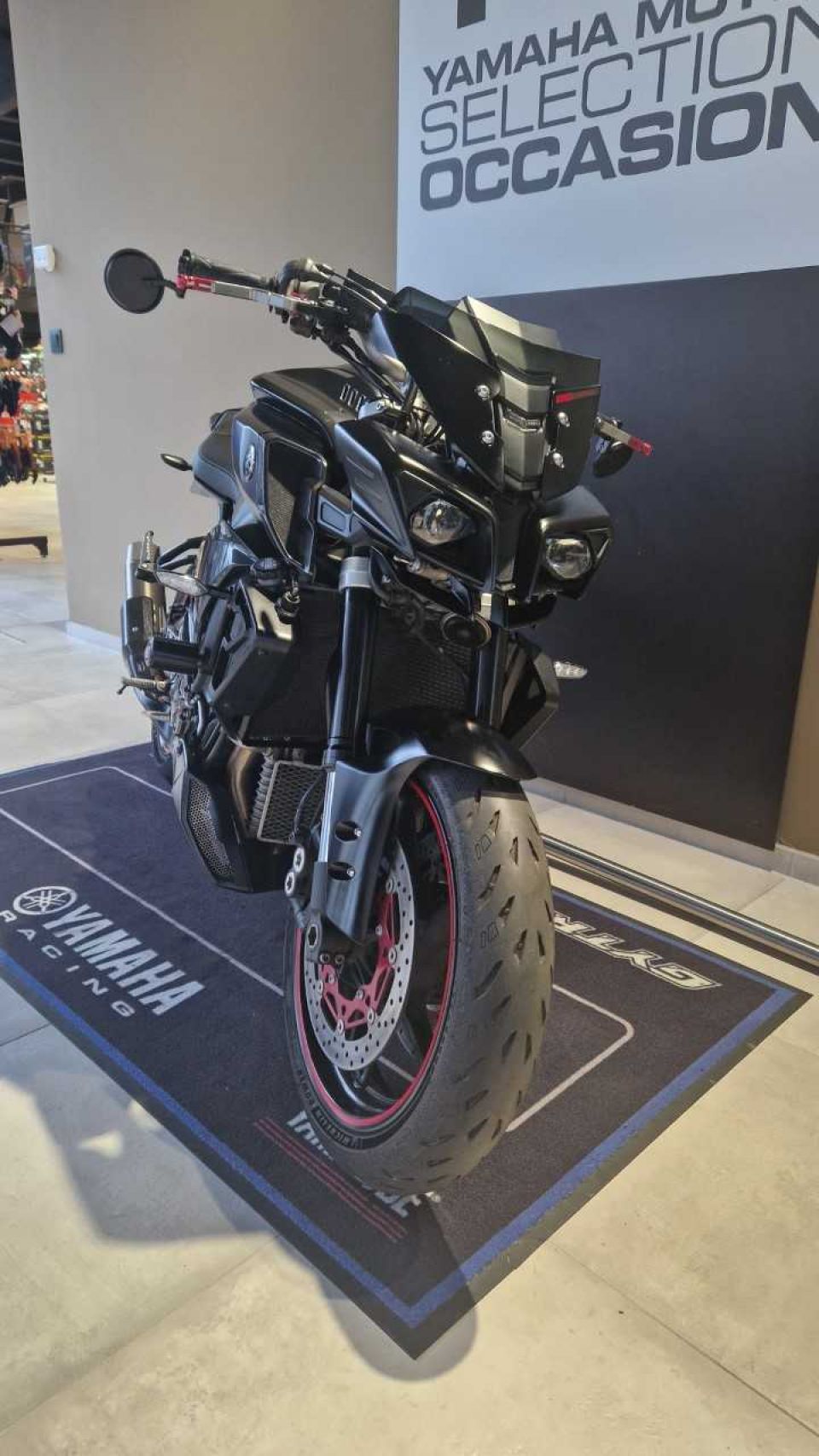 YAMAHA MT-10 4