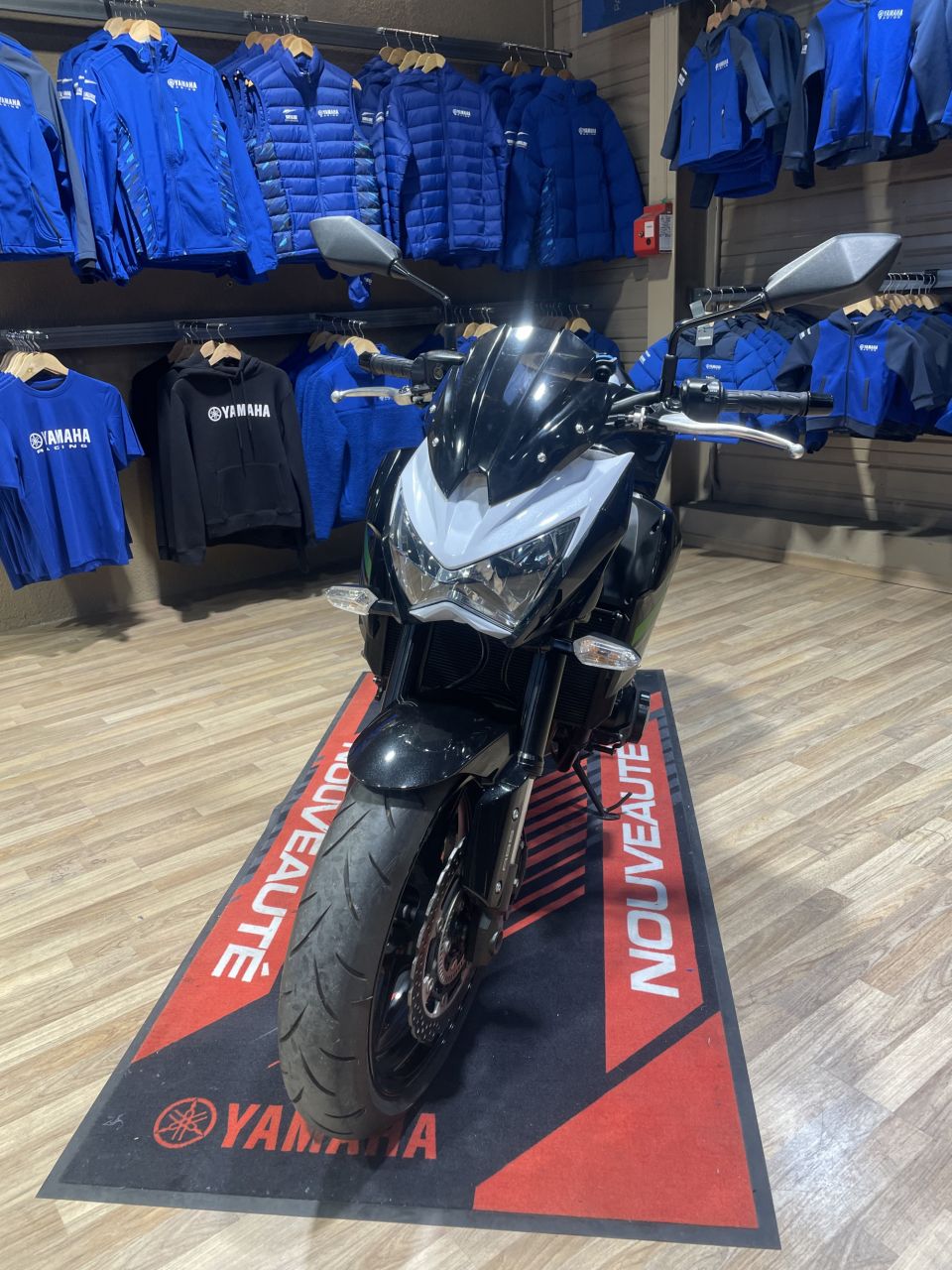 KAWASAKI Z 800 E (47CV) 4