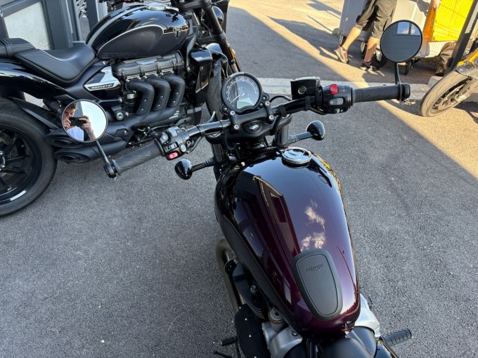 TRIUMPH Bonneville Bobber 1200 4