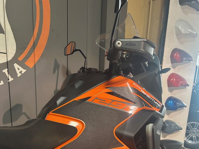 KTM 1290 SUPER ADVENTURE S 4