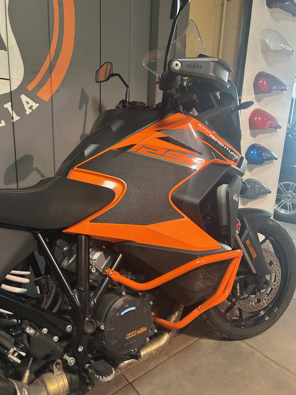 KTM 1290 SUPER ADVENTURE S 4