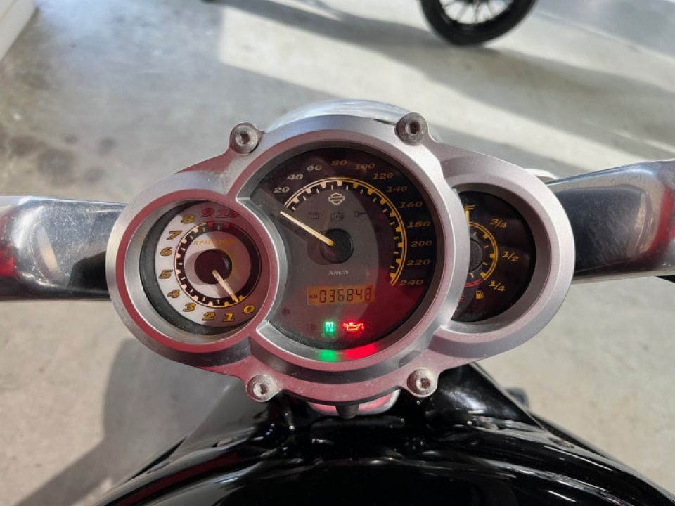 HARLEY-DAVIDSON V ROD MUSCLE 1250 4