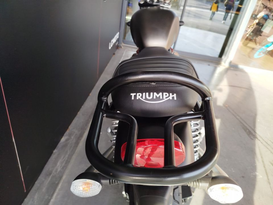 TRIUMPH SPEED TWIN 900 4