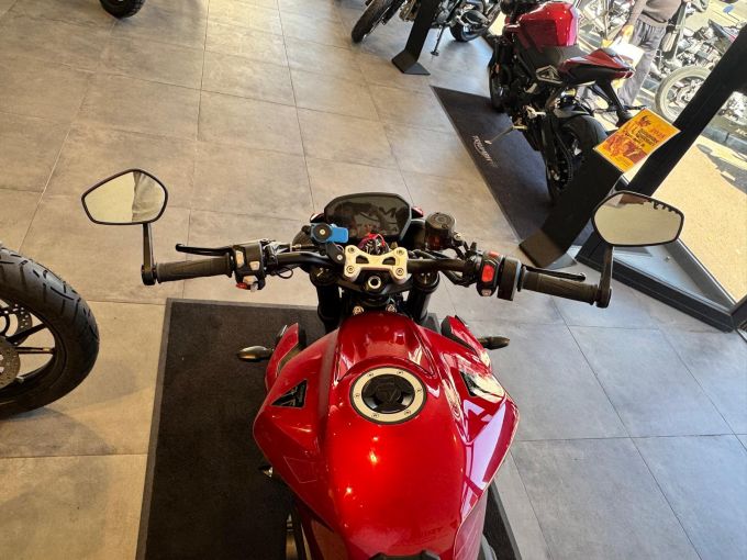 TRIUMPH STREET TRIPLE 765 RS 4