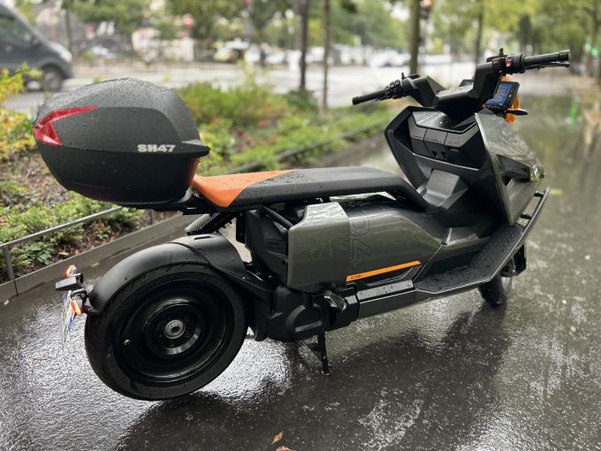 BMW CE 04 4