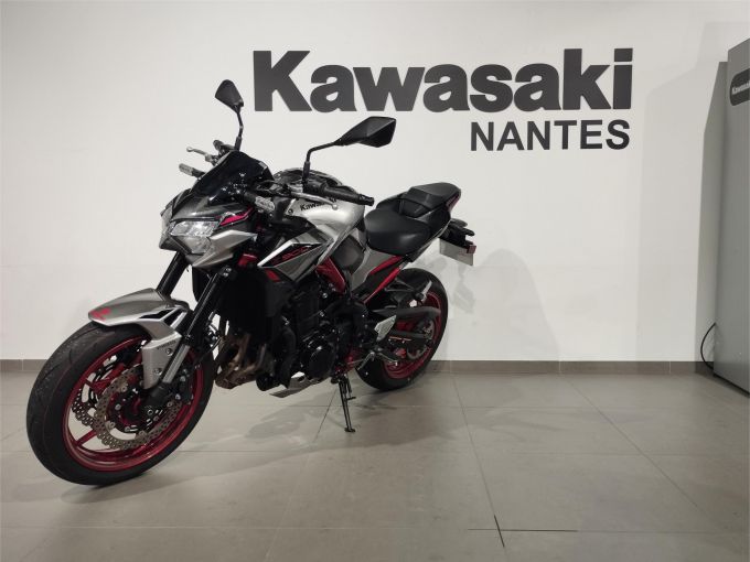 KAWASAKI Z900 4