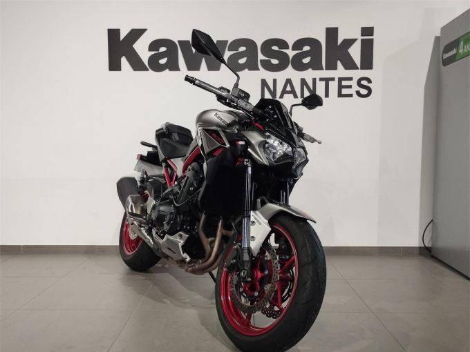KAWASAKI Z900 4