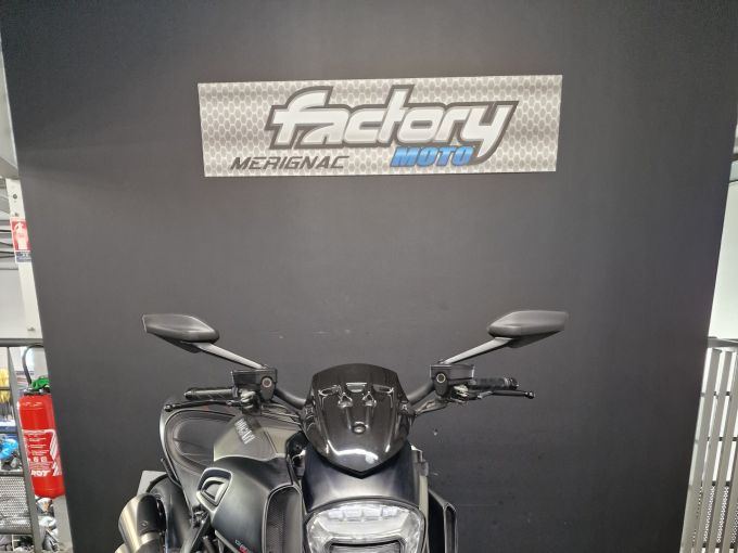 DUCATI DIAVEL CARBON 4