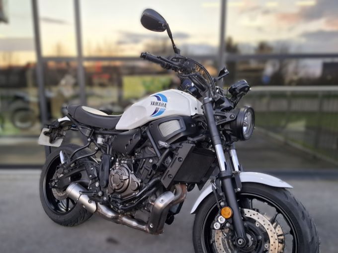 YAMAHA XSR 700 4