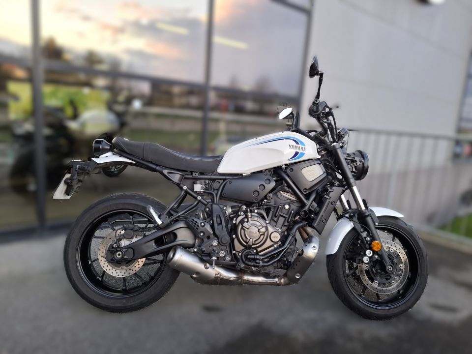 YAMAHA XSR 700 4