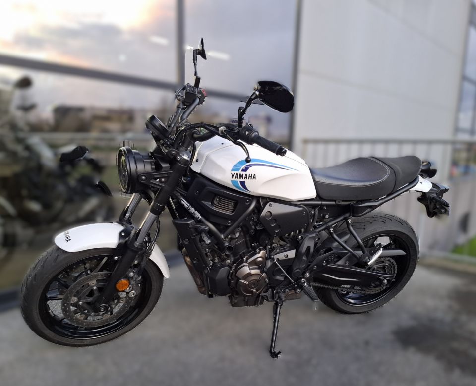 YAMAHA XSR 700 4