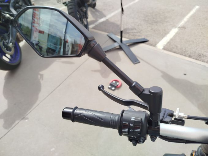 YAMAHA MT-07 (47.5CV) 4