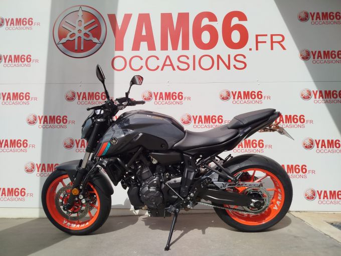 YAMAHA MT-07 (47.5CV) 4
