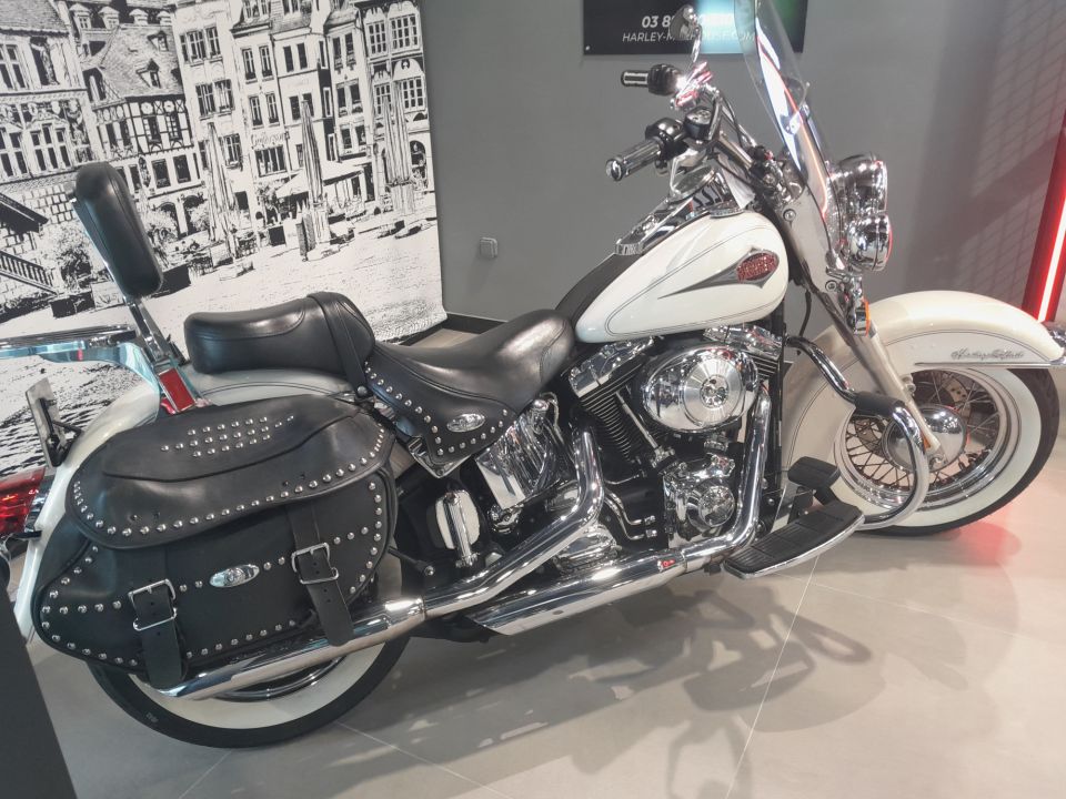 HARLEY-DAVIDSON SOFTAIL HERITAGE 1450 4
