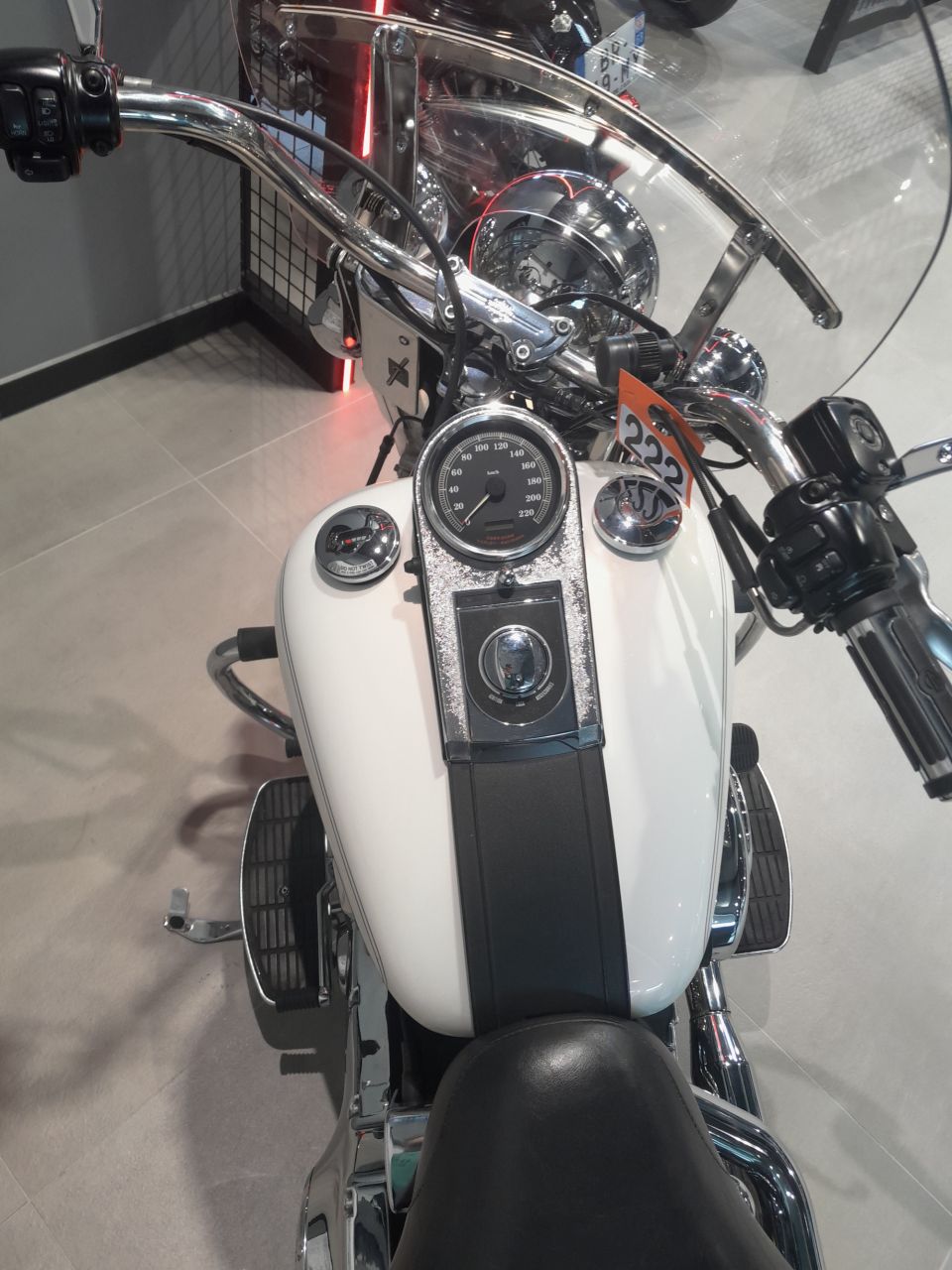 HARLEY-DAVIDSON SOFTAIL HERITAGE 1450 4