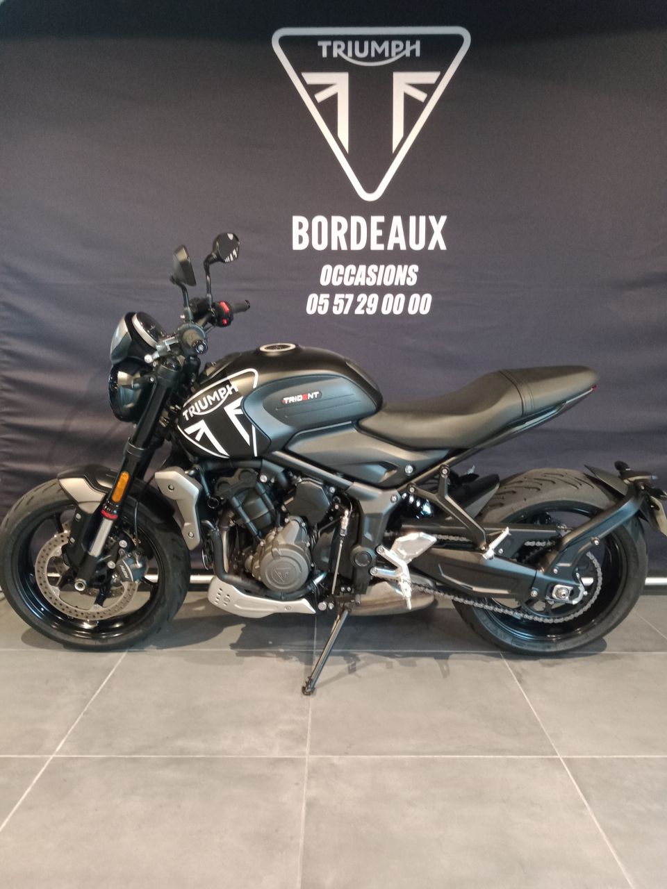 TRIUMPH TRIDENT 660 4