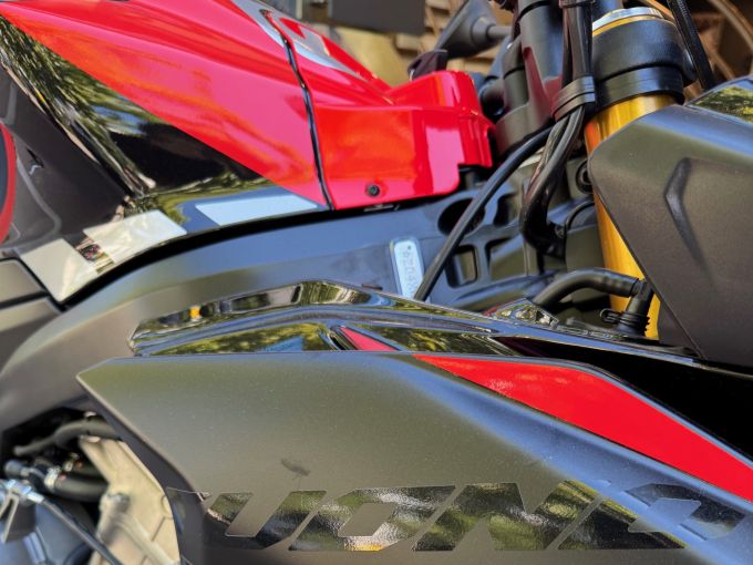 APRILIA TUONO 660 FACTORY 4