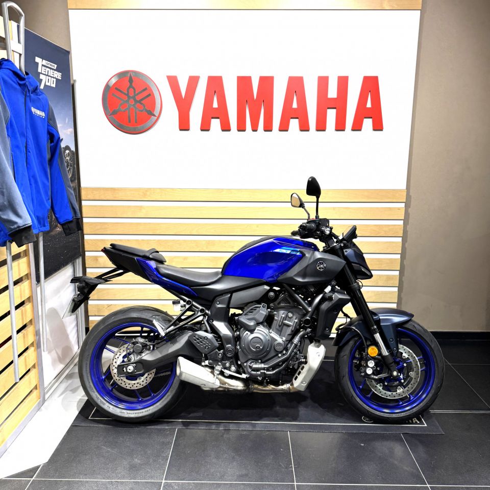 YAMAHA MT-07 (47.5CV) 4