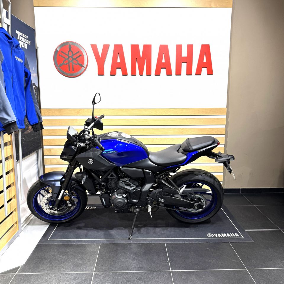 YAMAHA MT-07 (47.5CV) 4