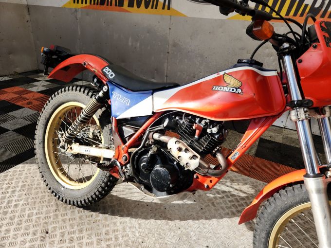 HONDA TLR 4