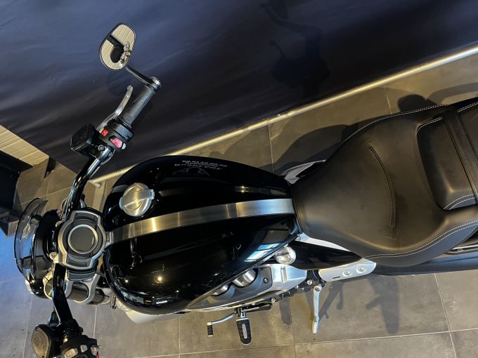 TRIUMPH ROCKET 3 GT 4
