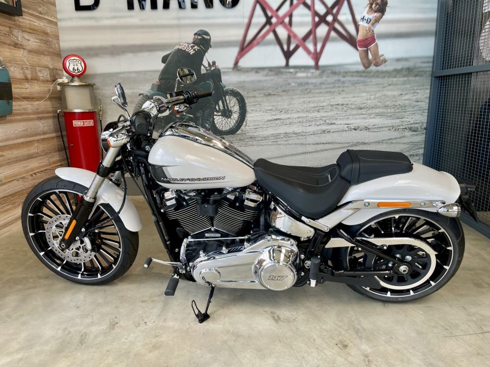 HARLEY-DAVIDSON SOFTAIL BREAKOUT 1923 4