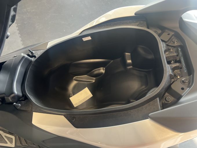 YAMAHA NMAX 125 4