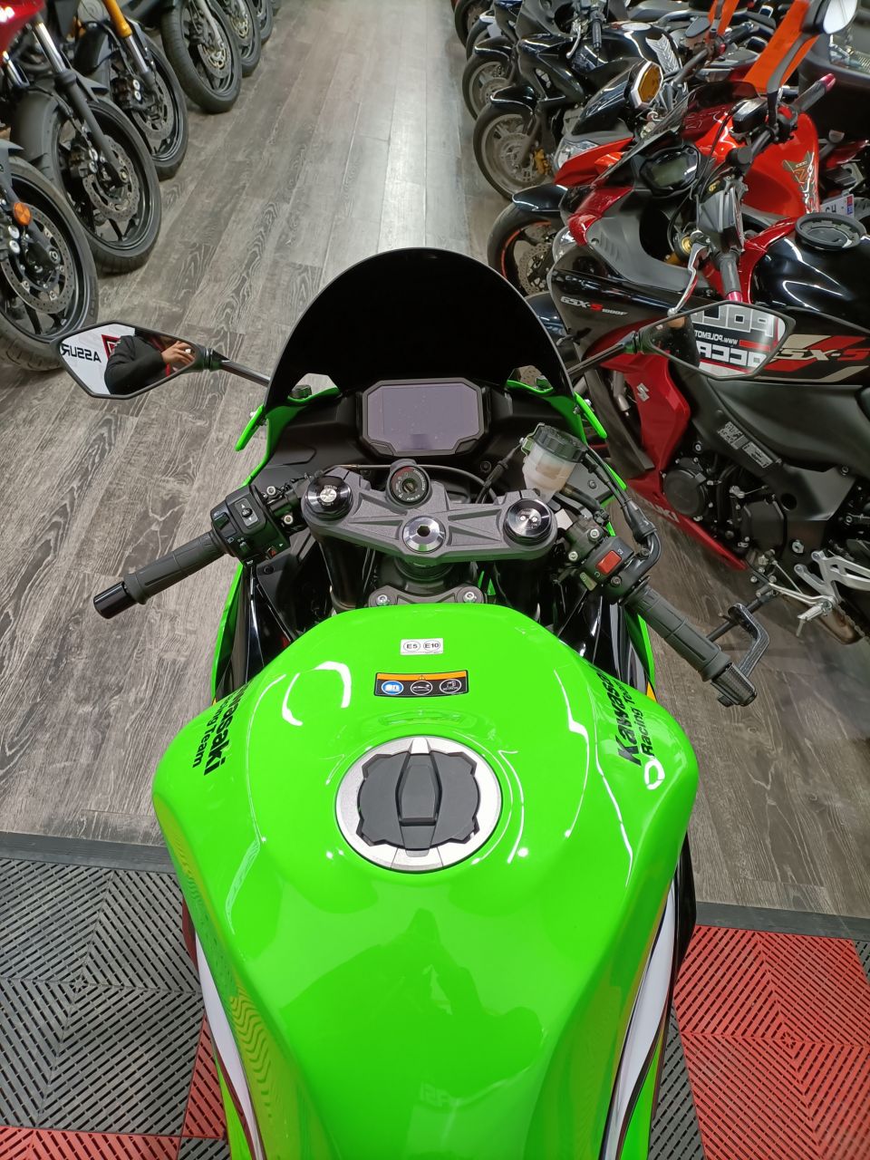 KAWASAKI ZX-6R 636 4