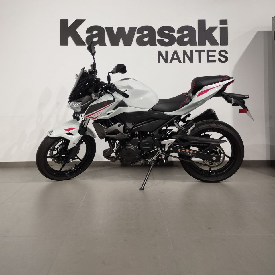KAWASAKI Z400 4