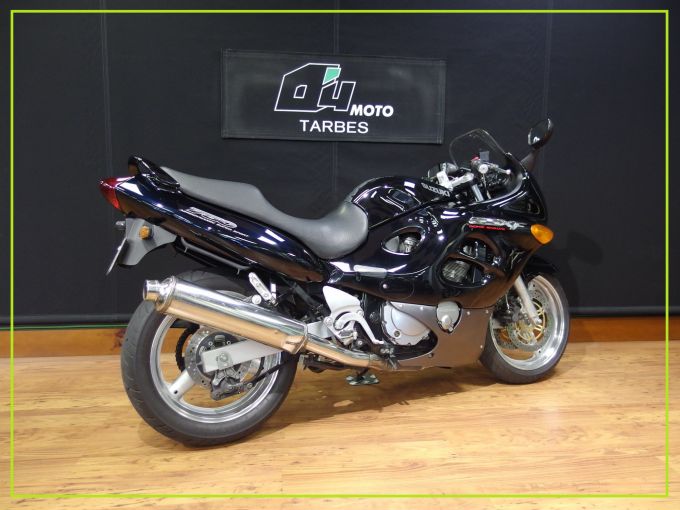 SUZUKI GSX 750 F 4