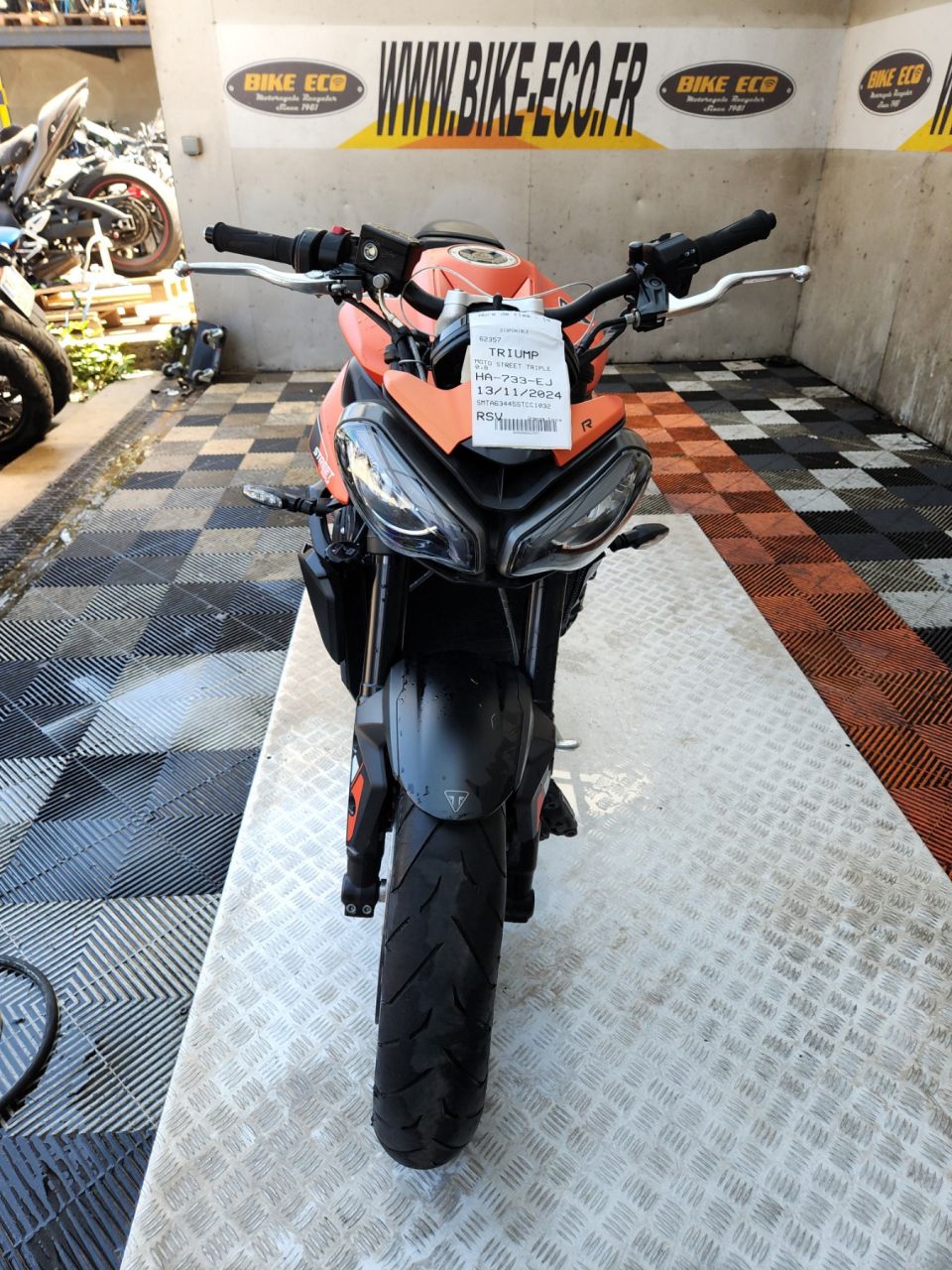 TRIUMPH STREET TRIPLE 765 R 4