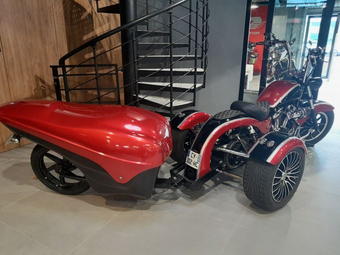 HARLEY-DAVIDSON SPORTSTER CUSTOM 1200 4