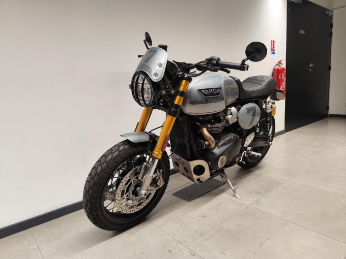 TRIUMPH THRUXTON 1200 R 4