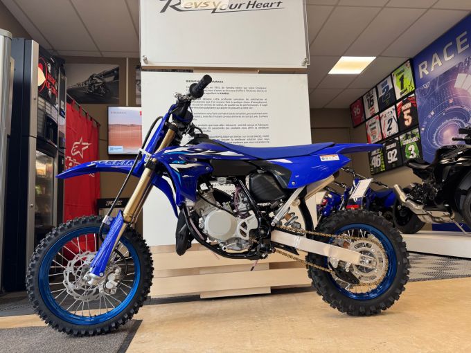 YAMAHA YZ65 4