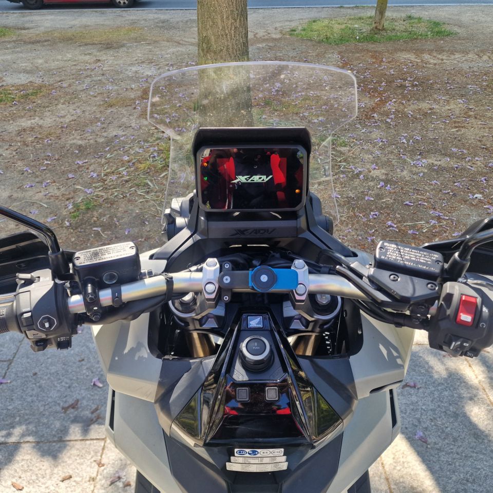 HONDA X-ADV 4