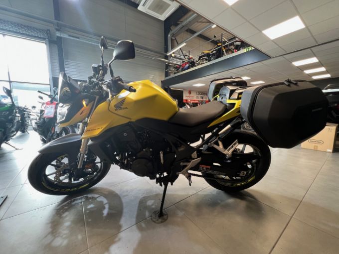 HONDA CB750 HORNET 4