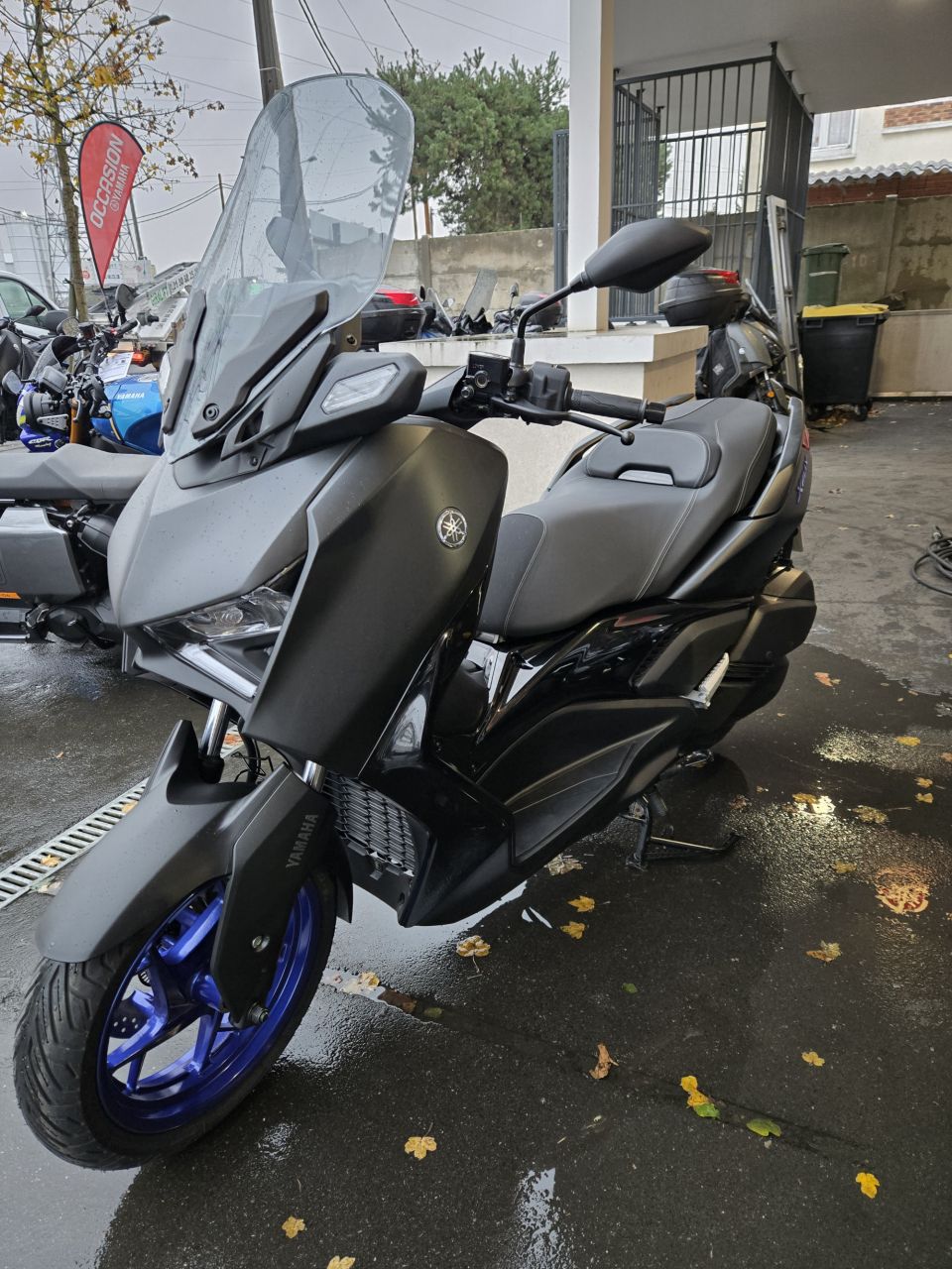 YAMAHA XMAX 300 4