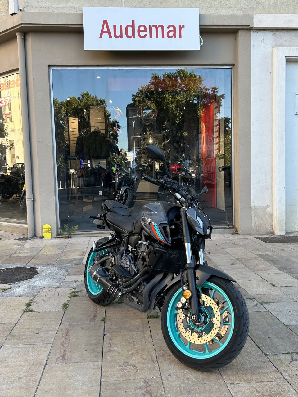 YAMAHA MT-07 (47.5CV) 4