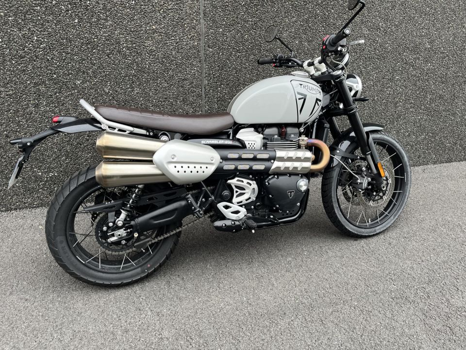 TRIUMPH SCRAMBLER 1200 4