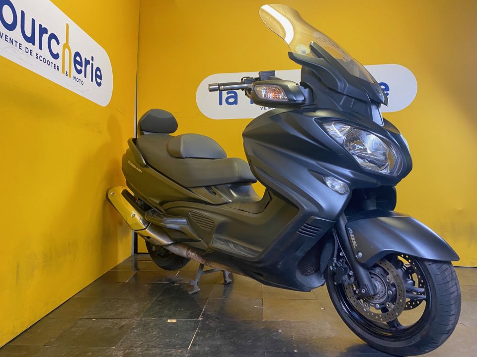 SUZUKI BURGMAN 650 4