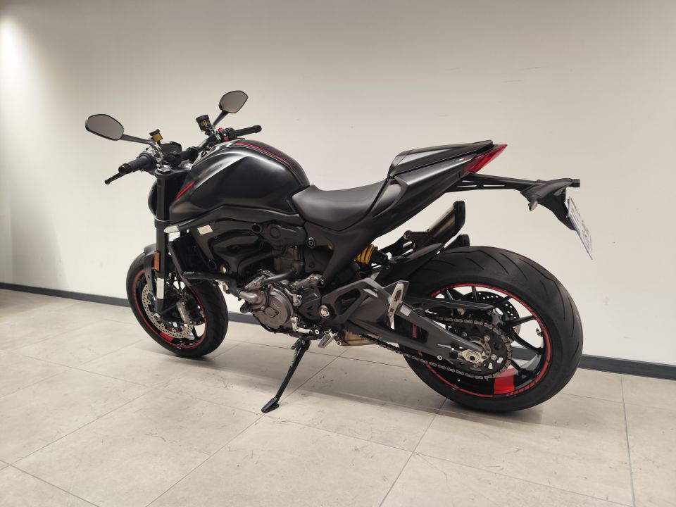 DUCATI MONSTER 900 4