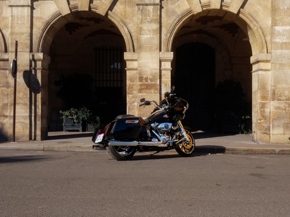 HARLEY-DAVIDSON TOURING ROAD GLIDE 1923 4